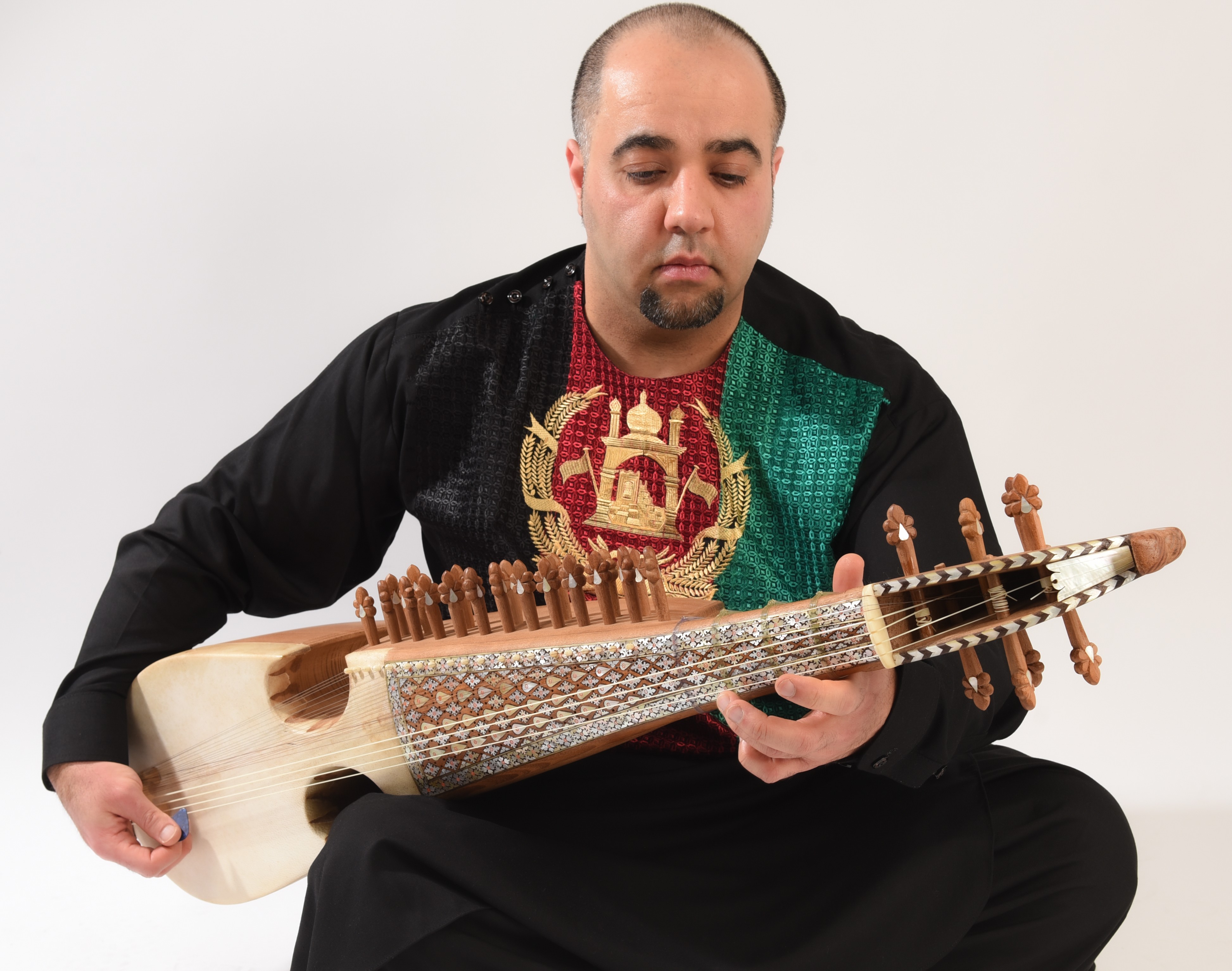 Afghan Rubab – Weiterentwicklung und Geschichte des Nationalinstruments Afghanistans